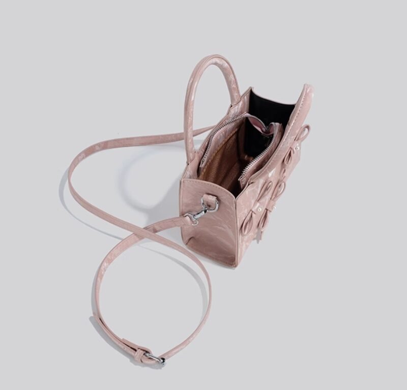 Small handbag with a bow - Image 2